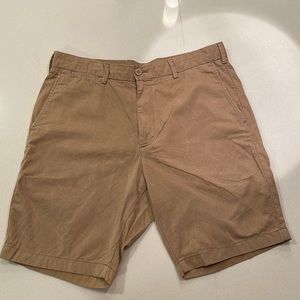 Uniqlo - 30-33 Waist - 9” Inseam